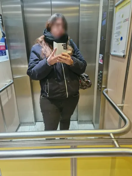 Evi, 38