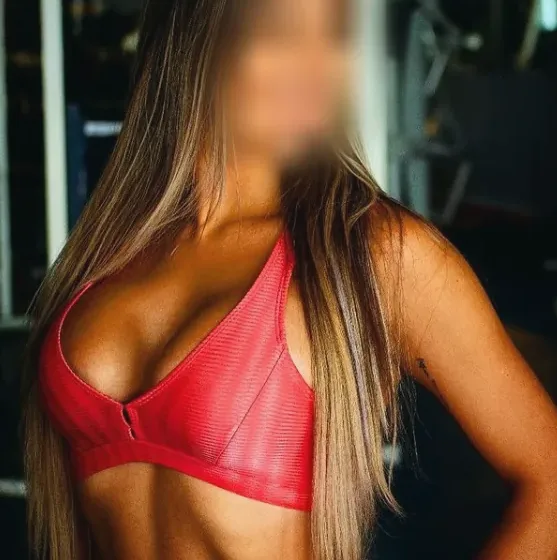 Hannah, 30