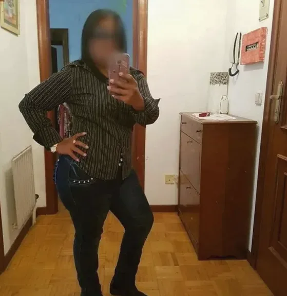 Kirsten, 39