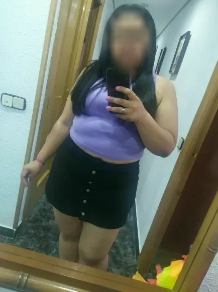 Zoe, 34
